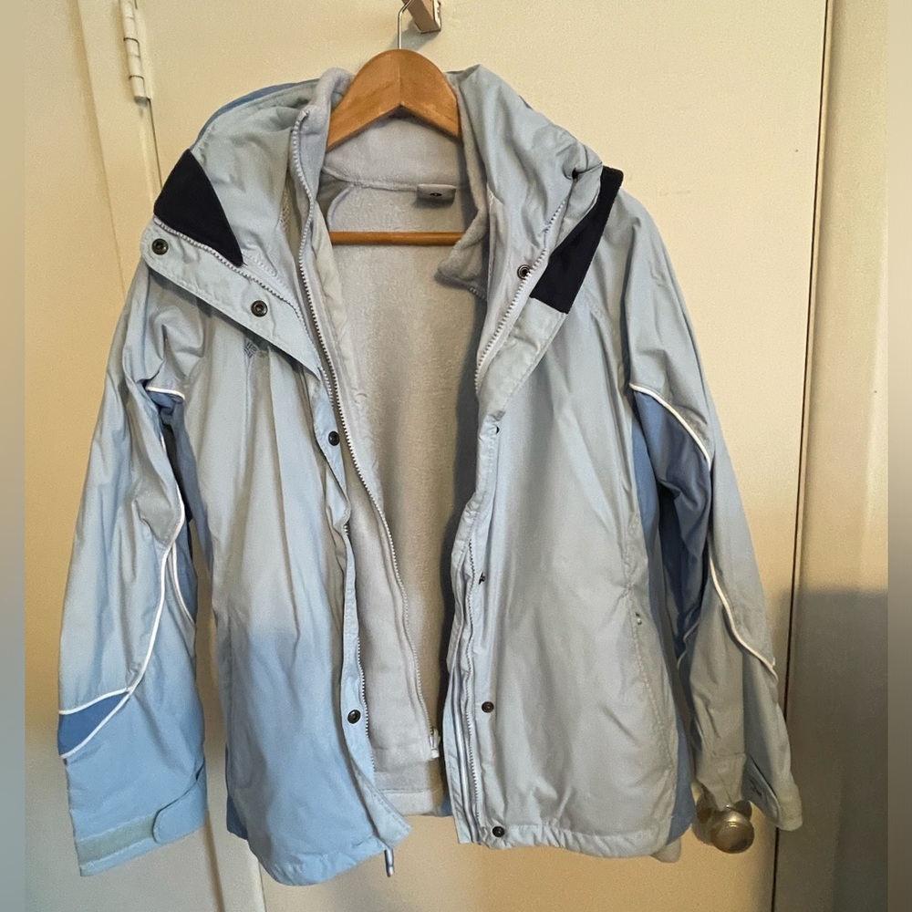 Columbia 3x1 interchange jacket. Size small.